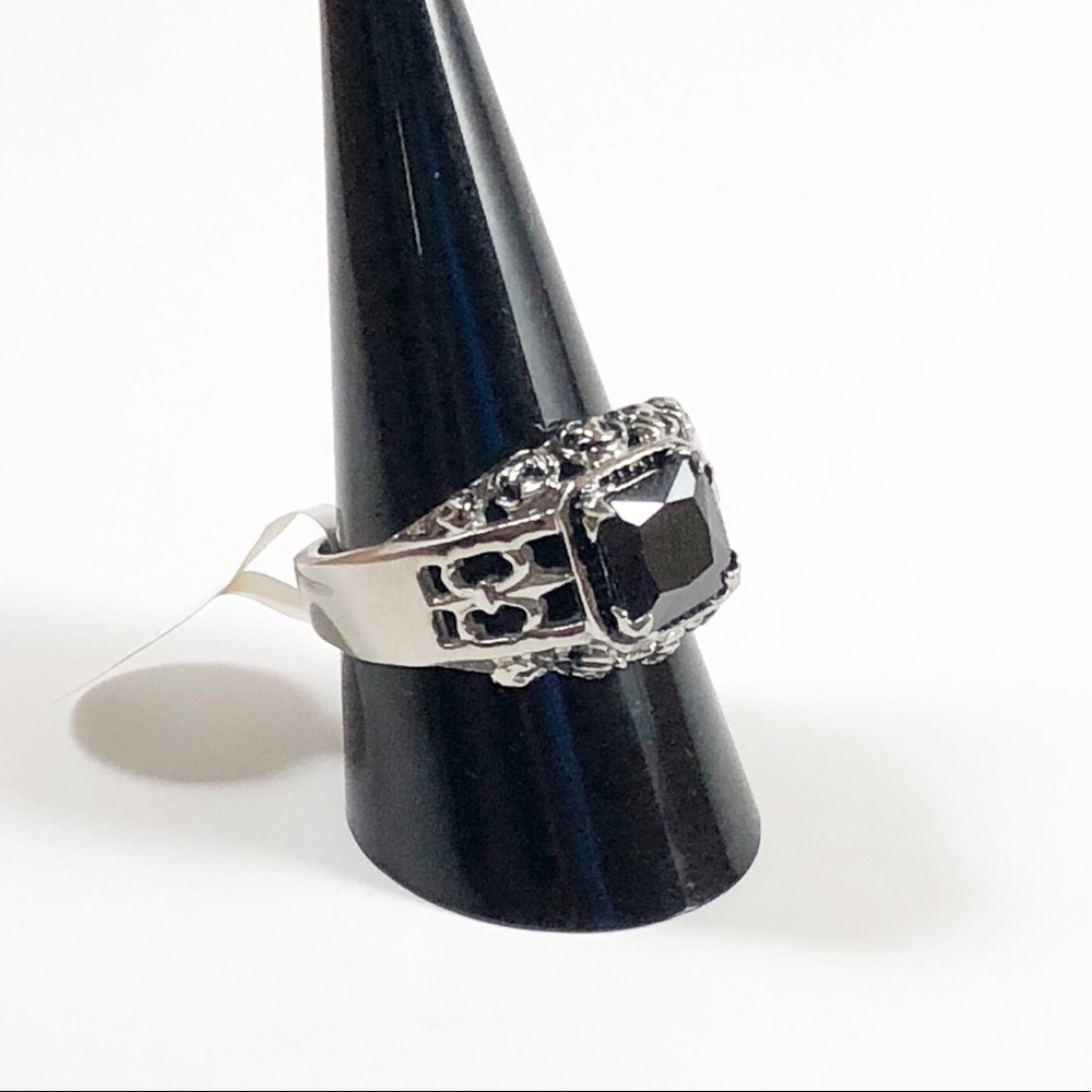 Ladies black stone stainless steel ring